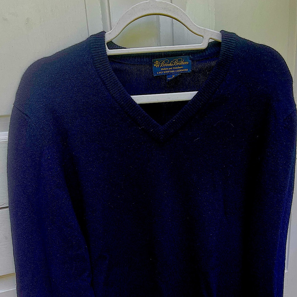 Men’s Brooks Brothers V- Neck 100% Scottish Cashmere Sweater
